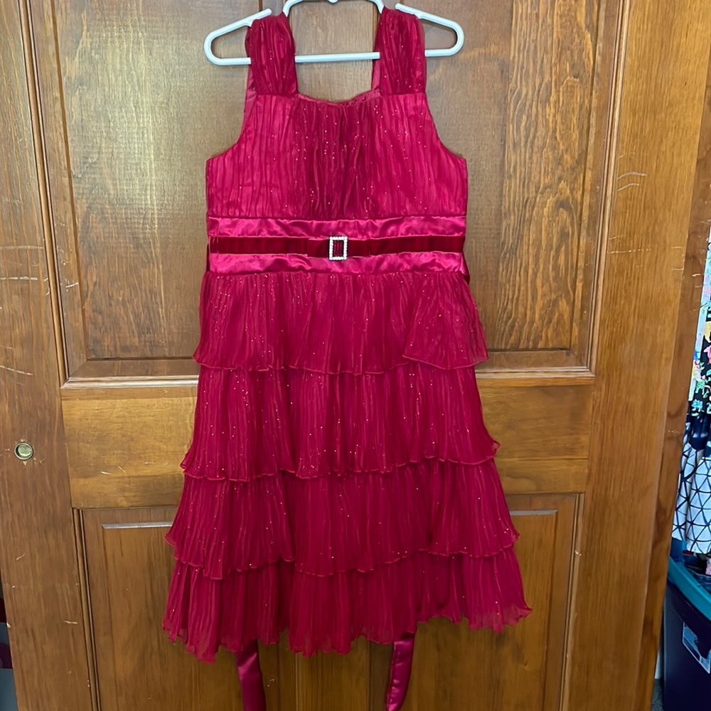 Beautiful red dress size 10